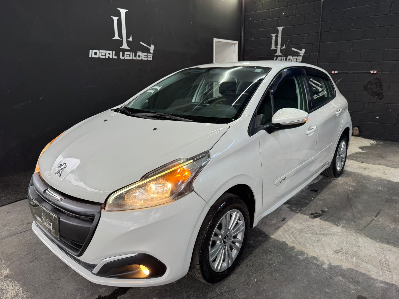 Peugeot 208 Active Pack 1.6 